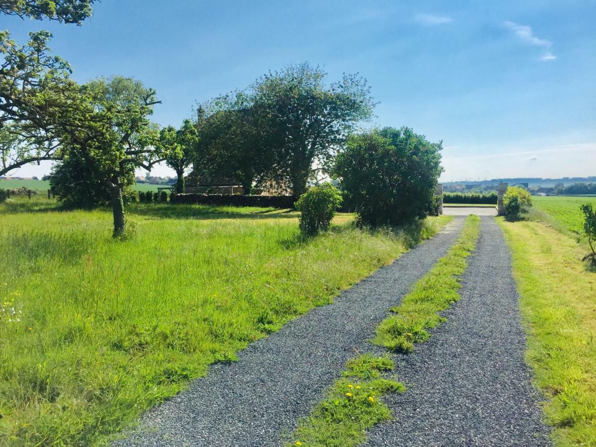 Galerie, Tumulus De La Hogue Hotel Fontenay-le-Marmion Ngoại thất bức ảnh